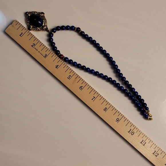 1928 Blue & Red Beaded Necklace Antiqued Gold-tone Sparkling Faux Lapis Pendant - Picture 7 of 15